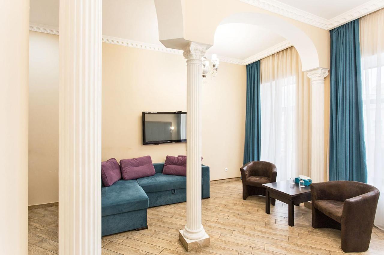 Baron ApartHotel Odesa Exterior foto